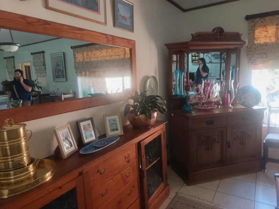 3 Bedroom Property for Sale in Roylglen Gardens Northern Cape